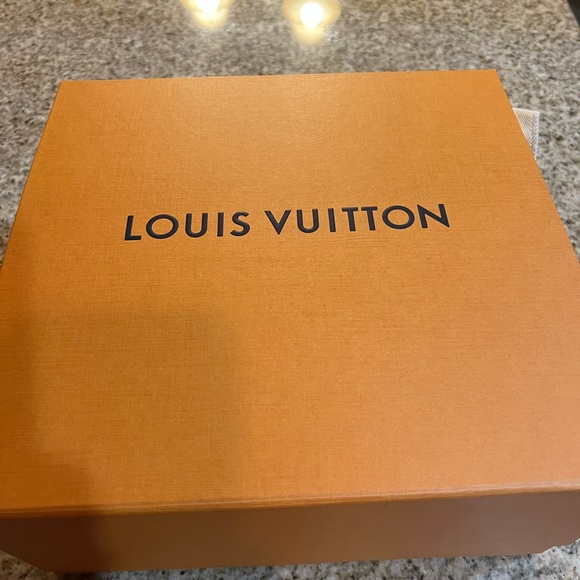 LOUIS VUITTON ALMA BB - Picture 9 of 14